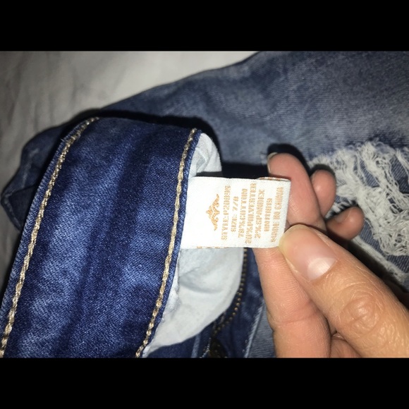 Jeans - Picture 3 of 3